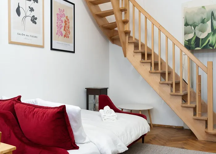Park Strzelecki Two-Level Apartment